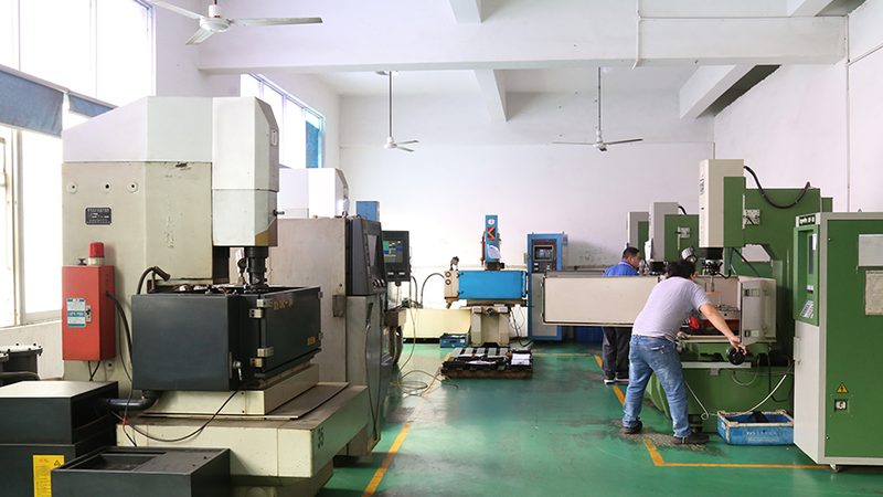 硅胶模具尺寸规格参数：关键指标与选型要点**